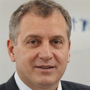 Meet your Posher, Mia